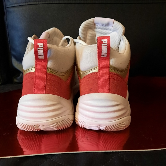 Puma Soft foam leather boots size 6,5 $50 used 2 time - Picture 3 of 7